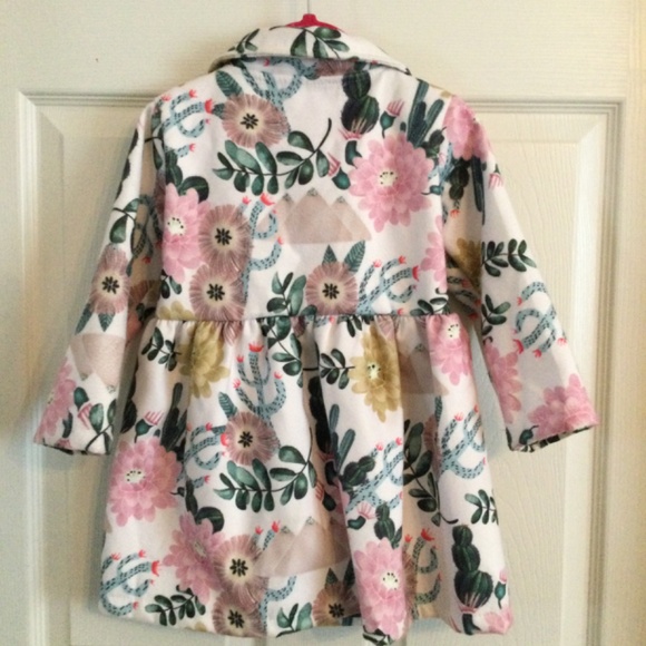 Mila Rose Double Breasted Winter Coat, no size tag , but approx 2T - Picture 4 of 4